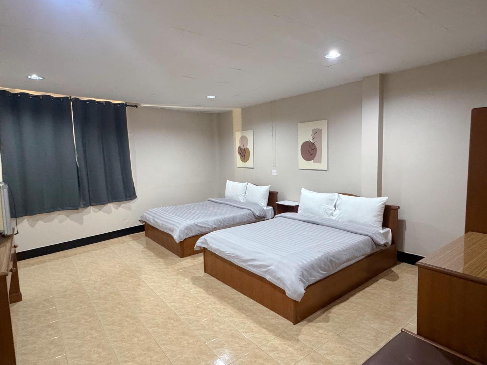 Tokyo Hotel Nakhonratchasima Exteriör bild